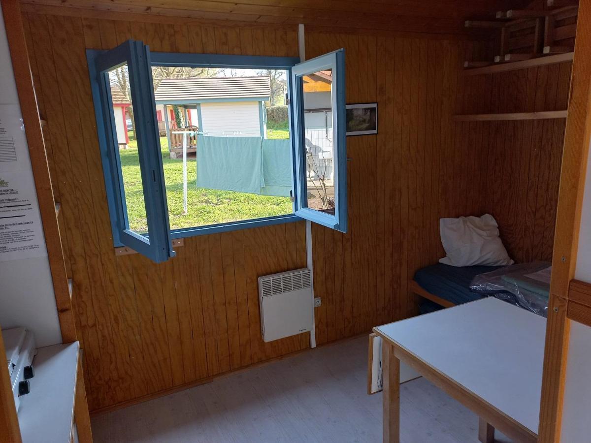 Camping Les Feuilles Chauffailles ภายนอก รูปภาพ