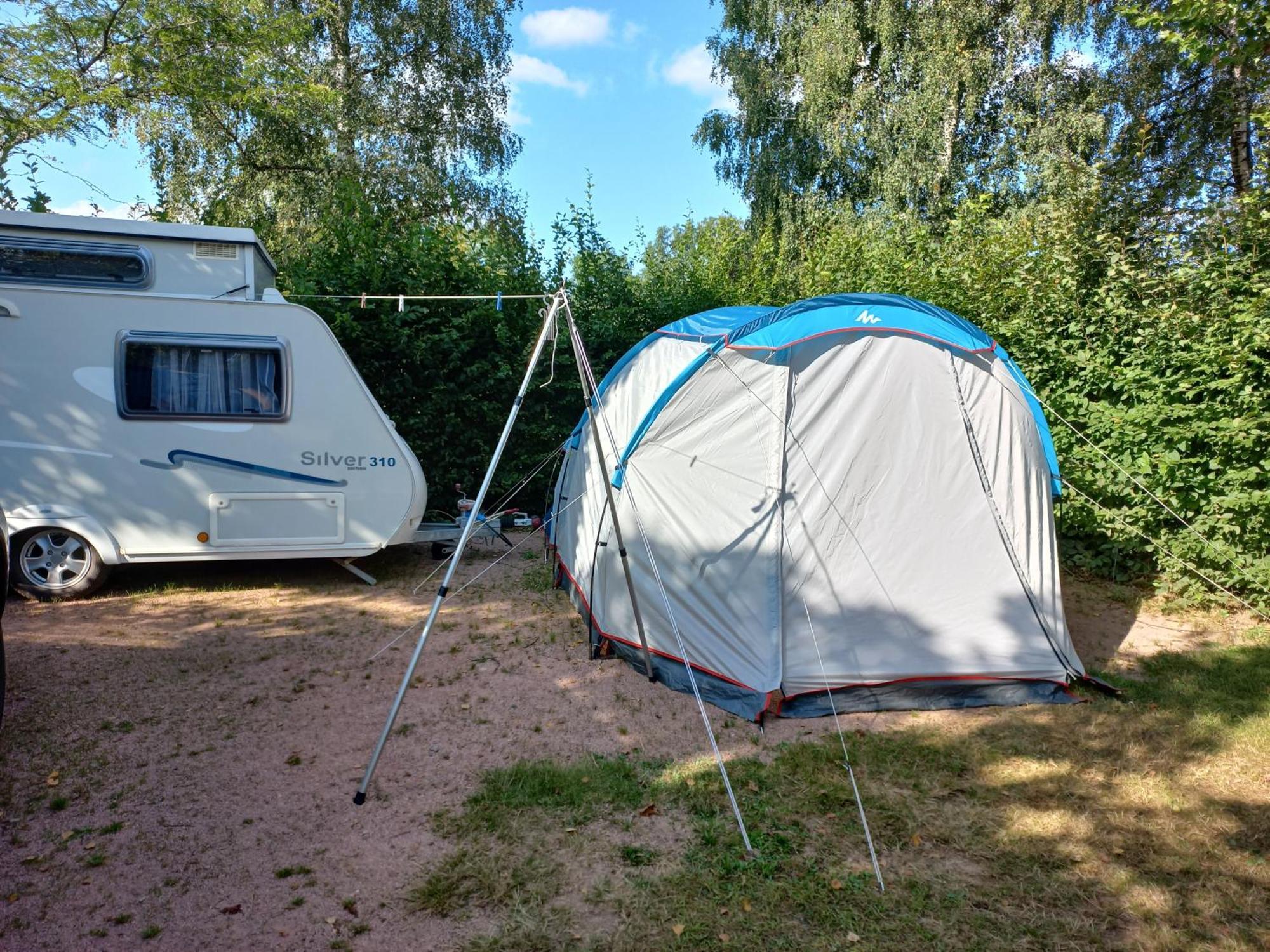 Camping Les Feuilles Chauffailles ภายนอก รูปภาพ